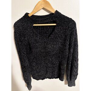 NO BOUNDARIES Women's size Small Black V-Neck Sweater Knit